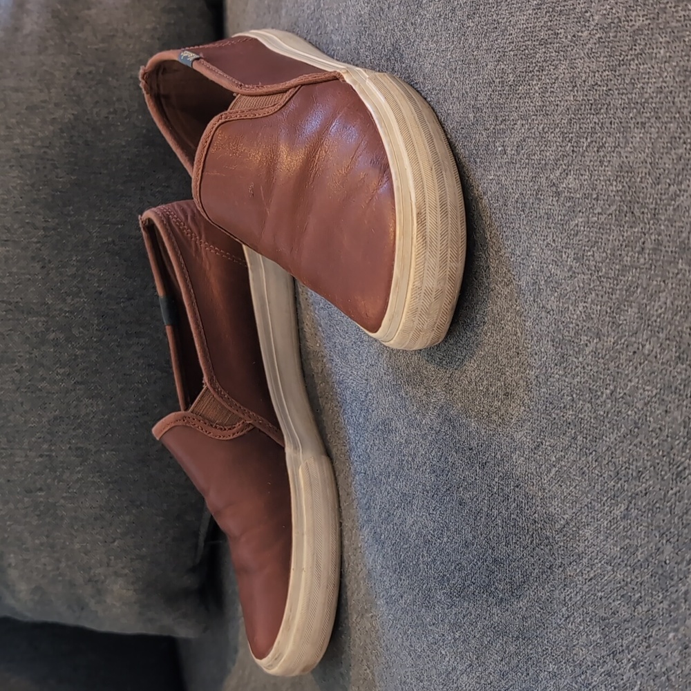 KEDS DOUBLE DECKER LEATHER SLIP ON SNEAKERS IN COGNAC SIZE US 8